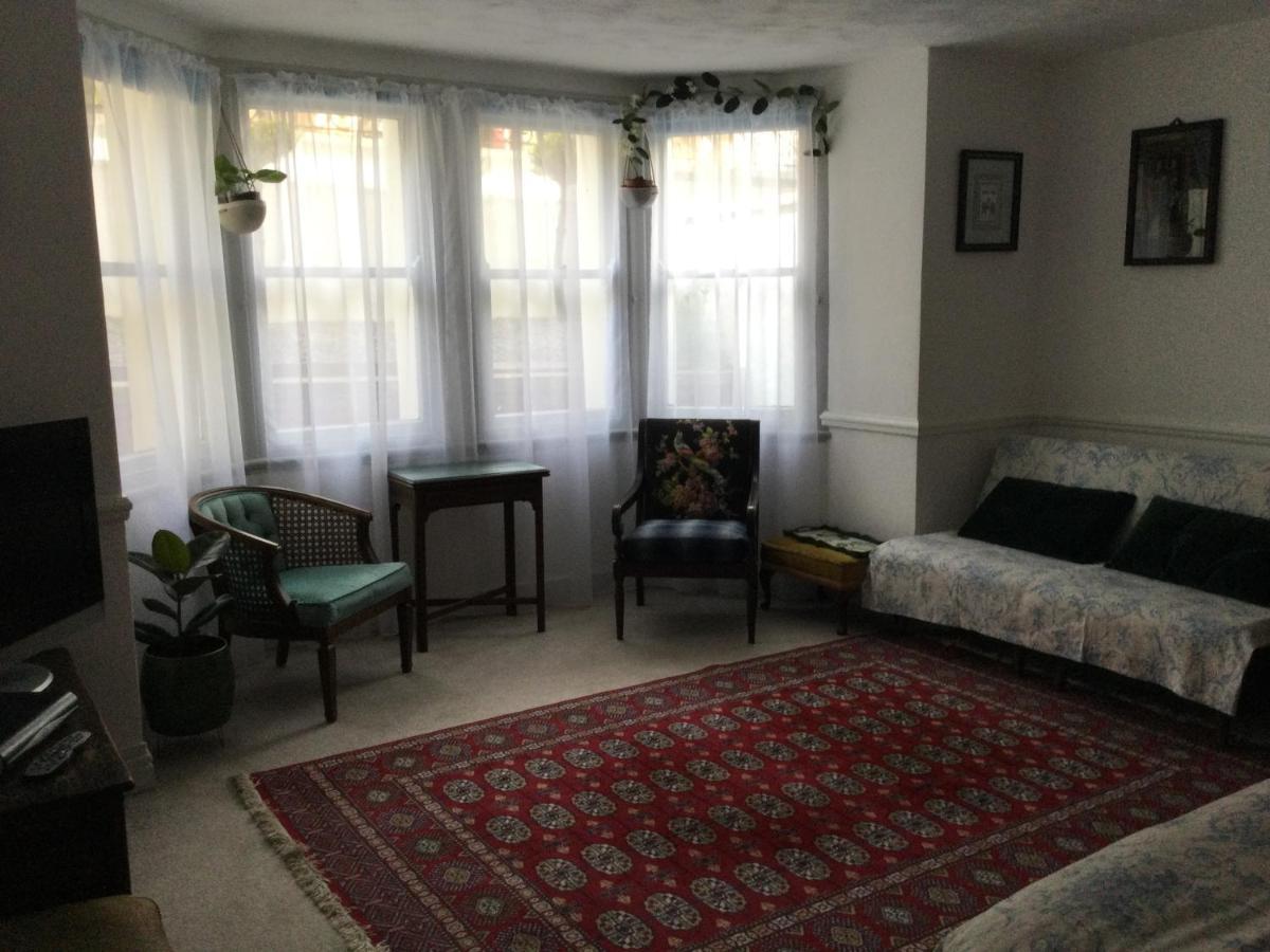 Garden Flat 1 Bed and Breakfast Llandudno Eksteriør billede